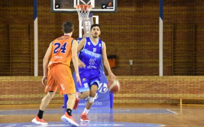 RAÚL POSTIGO SEGUIRÁ EN EL CIUDAD DE HUELVA