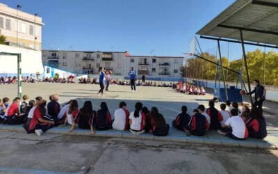 EL CIUDAD DE HUELVA VISITA EL COLEGIO VIRGEN DEL ROCÍO