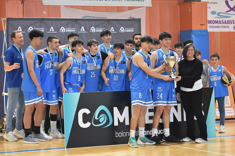 EL EQUIPO JUNIOR MASCULINO Y EL CADETE FEMENINO DEL CIUDAD DE HUELVA SE PROCLAMAN  CAMPEONES PROVINCIALES EN SUS CATEGORÍAS