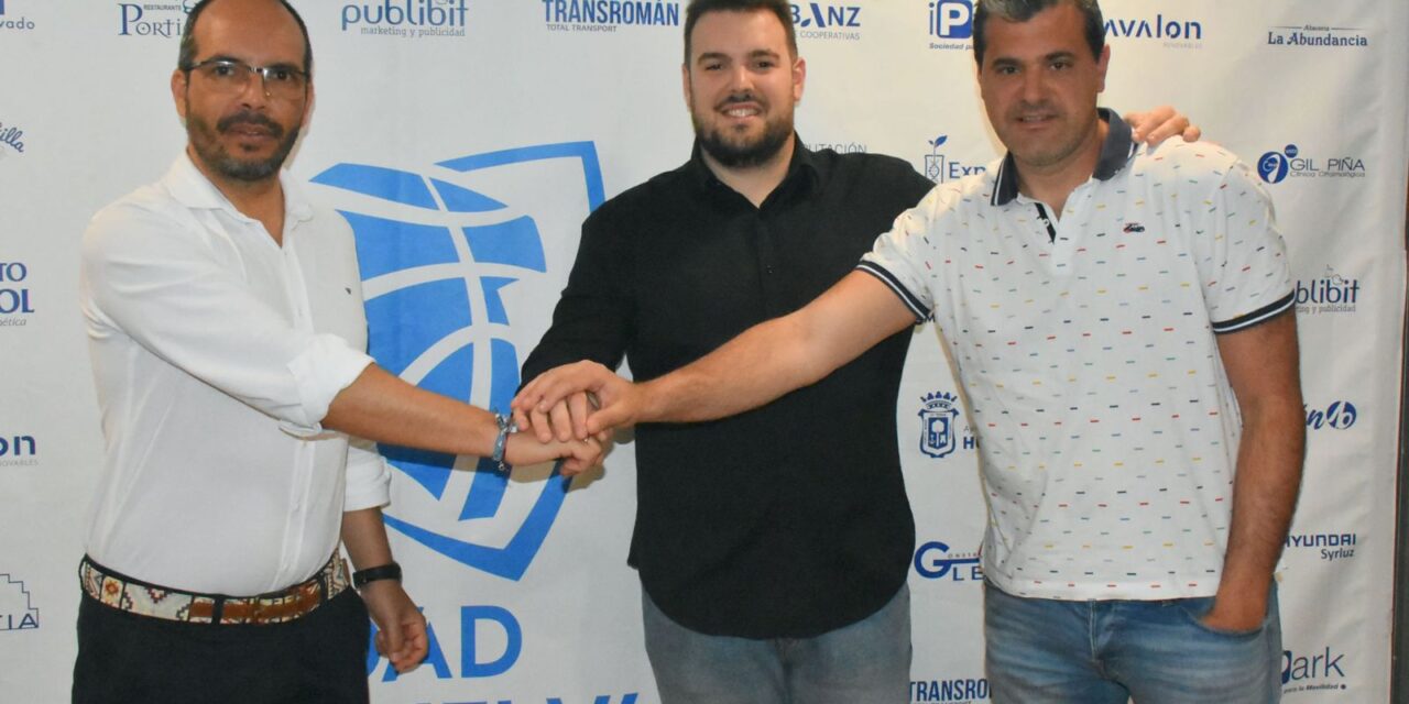 El Ciudad de Huelva apuesta por la continuidad con la renovación de  Íñigo Núñez